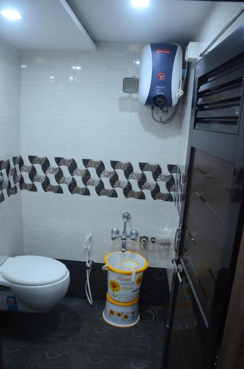 Hotel Ideal Vadodara Zewnętrze zdjęcie